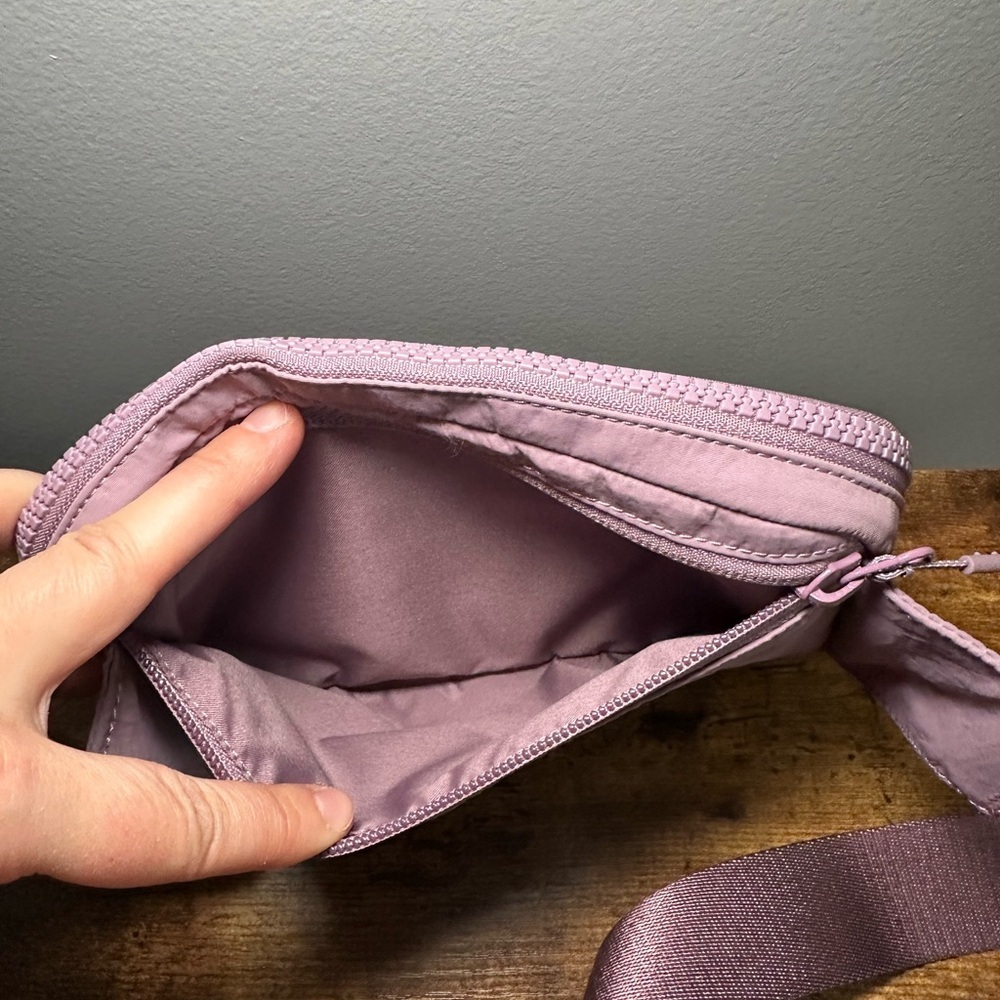 Lululemon Everywhere Belt Bag - Picture 4 of 11